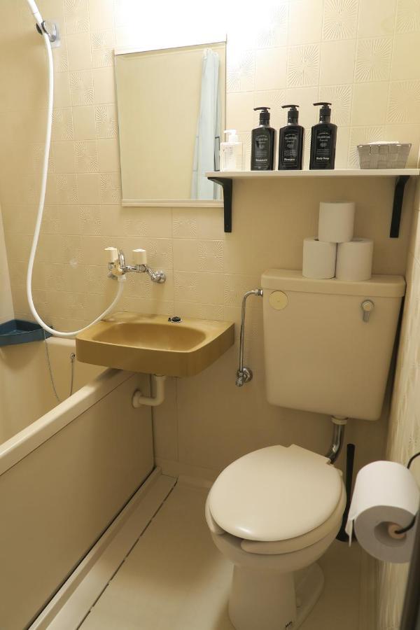 West Wood Guest Room Osaka Exterior photo